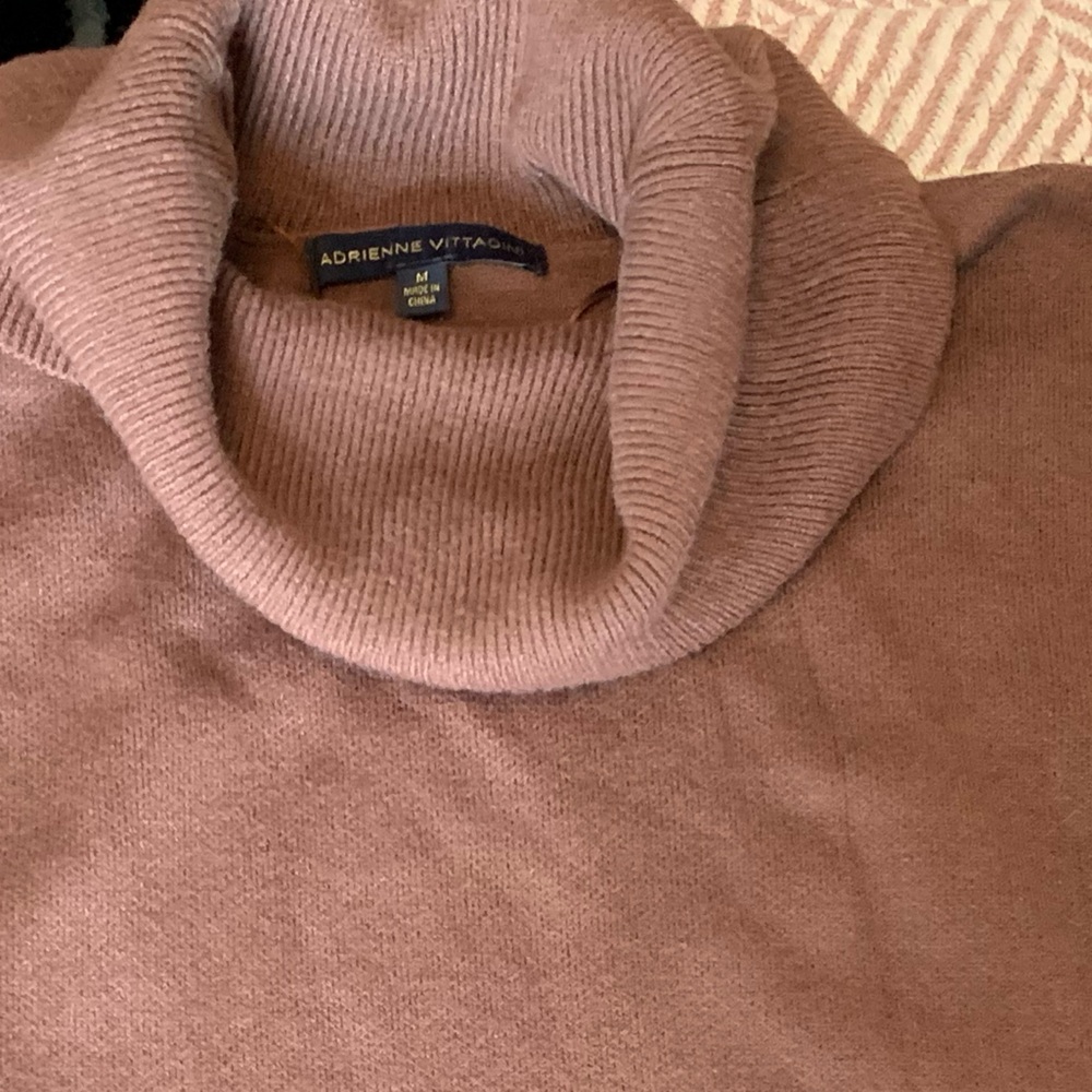 Adrienne Vittadini Medium Brown and Black Turtleneck Sweater Scandi Girl